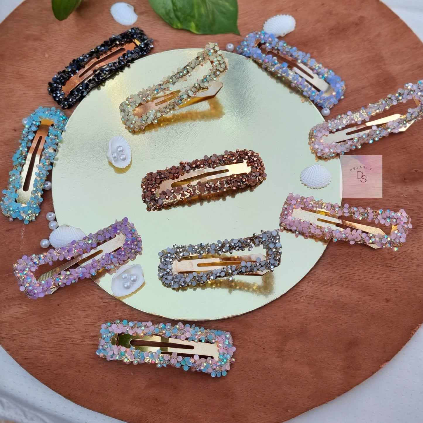 Glitter tic tac clips
