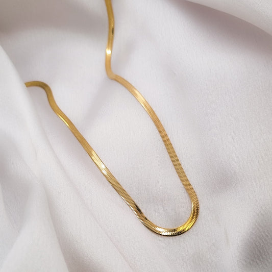 Golden Snake Chain – Unisex Minimal Luxe