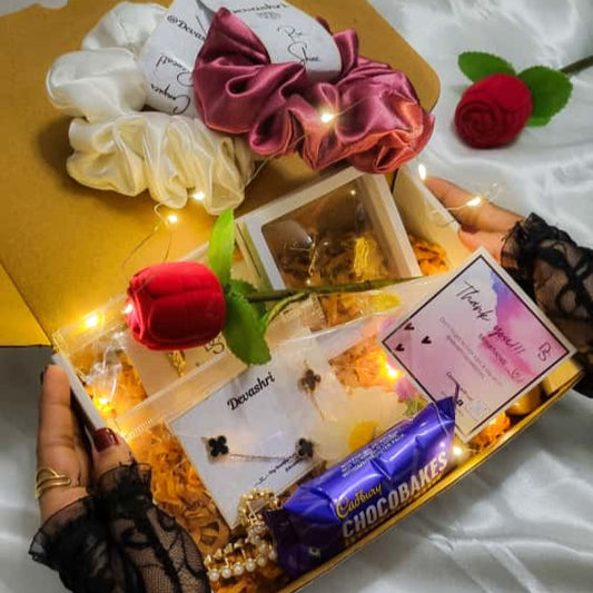 The Queen's Dream Gift Hamper