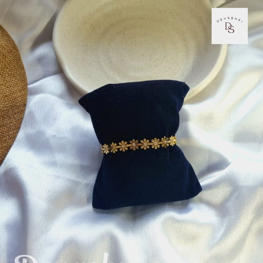 Golden Blooms Kada
