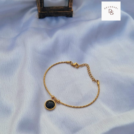 Black Onyx Wire Charm Bracelet
