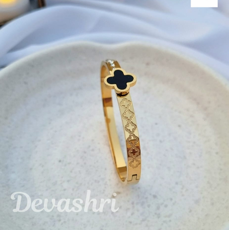 Asta's Legacy Kada Bracelet