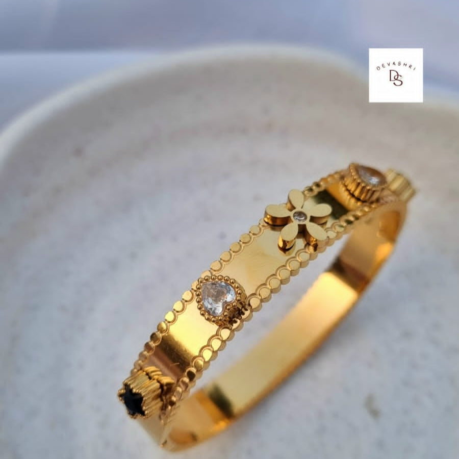 Twilight Black Star Kada Bracelet