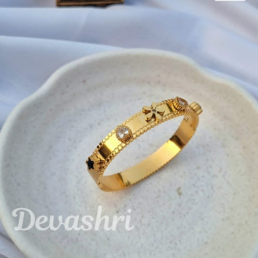 Twilight Black Star Kada Bracelet