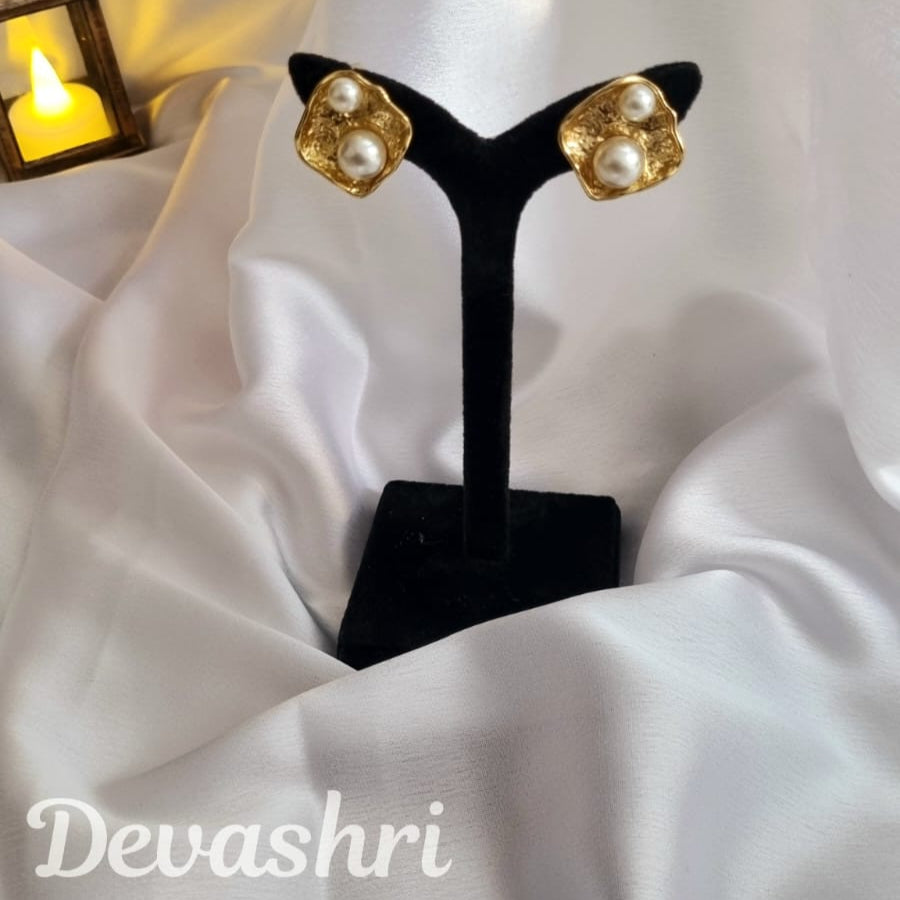 Pearl Prism Earring
