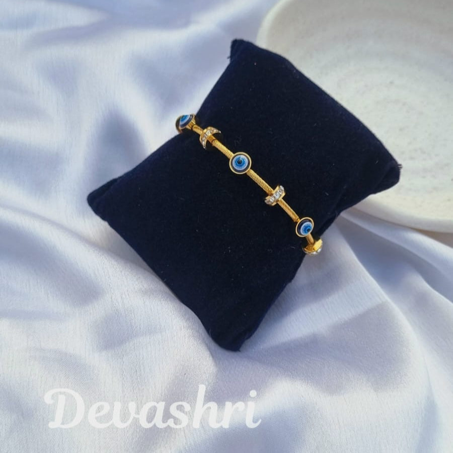 Classic Gold Evil Eye Bracelet