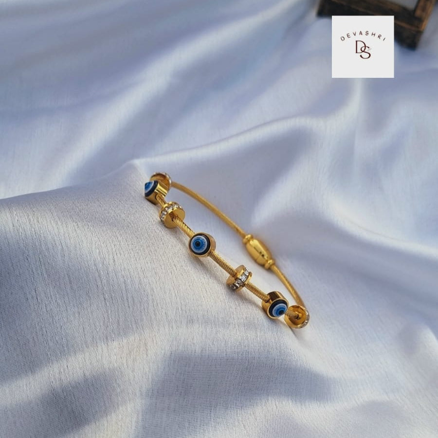 Classic Gold Evil Eye Bracelet